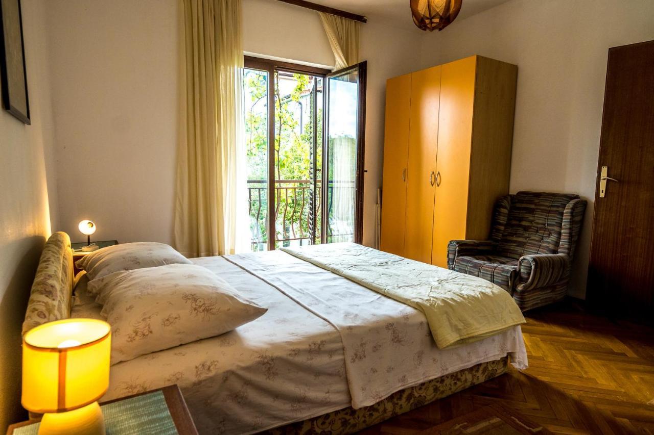 Apartmani Rosa Turanj Exterior photo