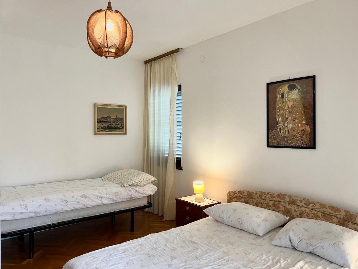 Apartmani Rosa Turanj Exterior photo